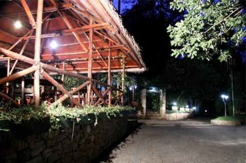 Coffee Acres Plantation Resort Kalpatta Buitenkant foto